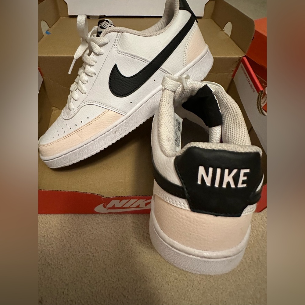 Nike White and Black Sneakers with Pink Accents